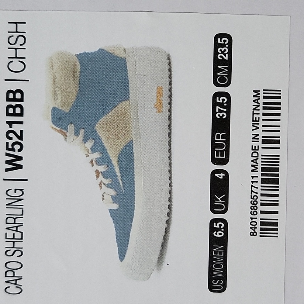 NWT/B BRANDBLACK Vibram Blue Cream Shoes Cozy Sherpa Lining Womens Sz.6.5
